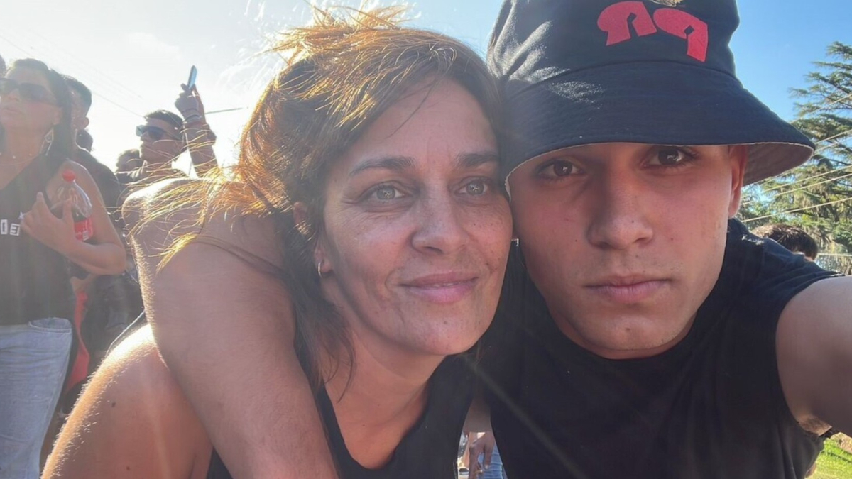 Anabella Biancucci, mamá de Camilo Nuin, el pibe que jugaba en San Telmo y murió el año pasado mientras era operado de la rodilla, encabeza el pedido de Justicia para saber qué pasó con su hijo.