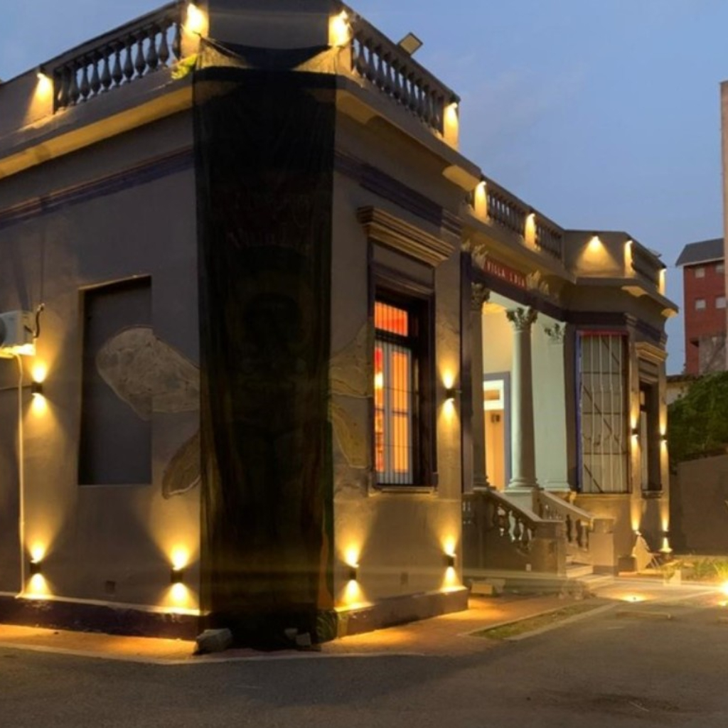 La emblemática propiedad Villa Lola, ubicada en la intersección de las calles Mitre y Somellera, en pleno corazón de Adrogué, dejará de funcionar como espacio gastronómico y cultural