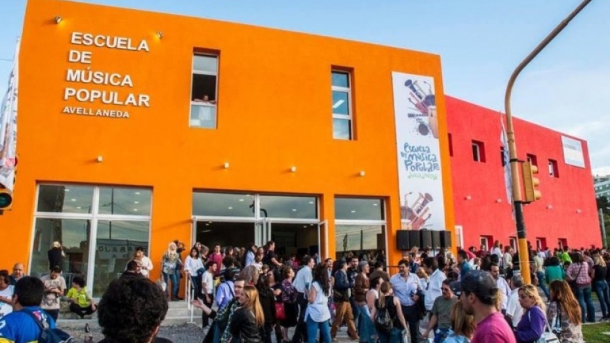 Avellaneda, Escuela de Música Popular
