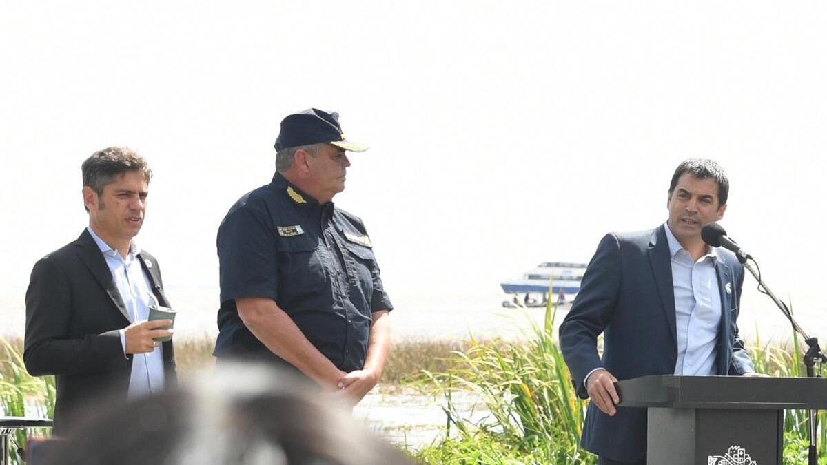 Ramón Lanús, Ley de Policías Municipales