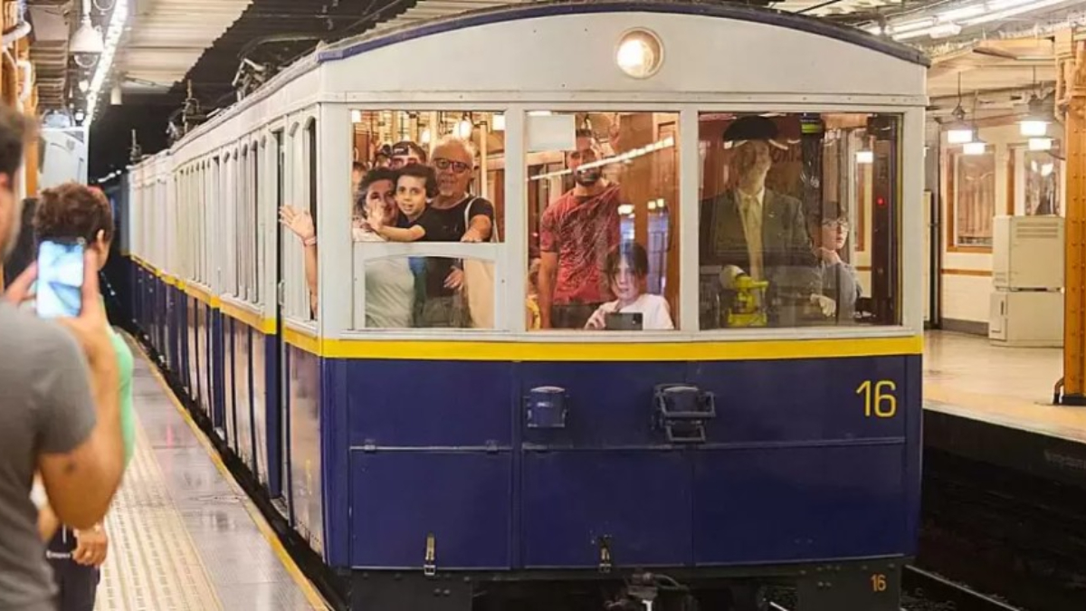 Los emblemáticos coches La Brugeoise del Subte, conocidos cariñosamente como "Las Brujas", fueron fabricados en Bélgica a inicios del siglo pasado y son famosos por su resistencia y nobleza. Dejaron de circular en 2013.