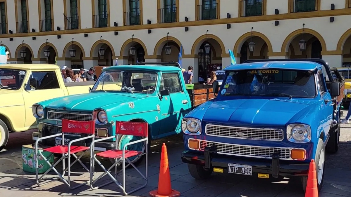 Luján, su Basílica, comida criolla y el Rastrojero como protagonista central de un encuentro para los amantes de los fierros.