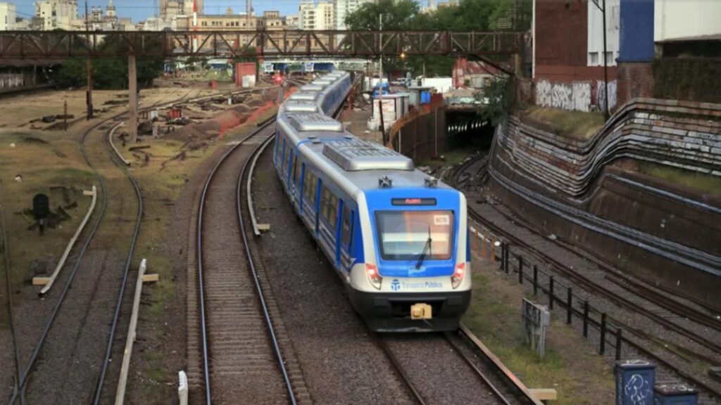 Tren Sarmiento