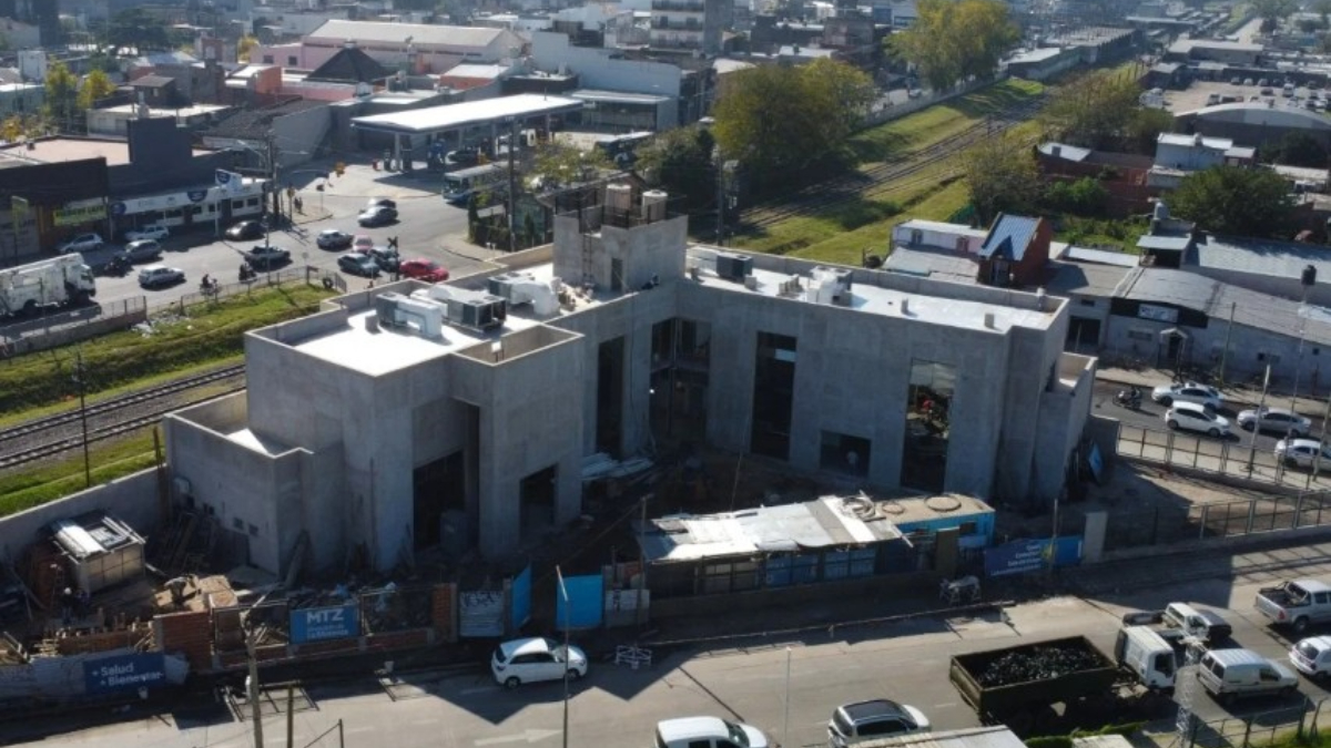 Ubicado en Beethoven y Comodoro Py, en Gregorio de Laferrere, el nuevo Hospital Veterinario de La Matanza será uno de los más modernos de Buenos Aires.