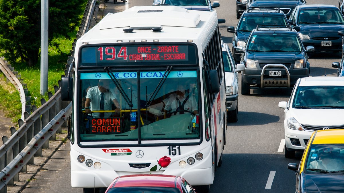 El 194 es uno de los colectivos del AMBA que más quejas recibió.
