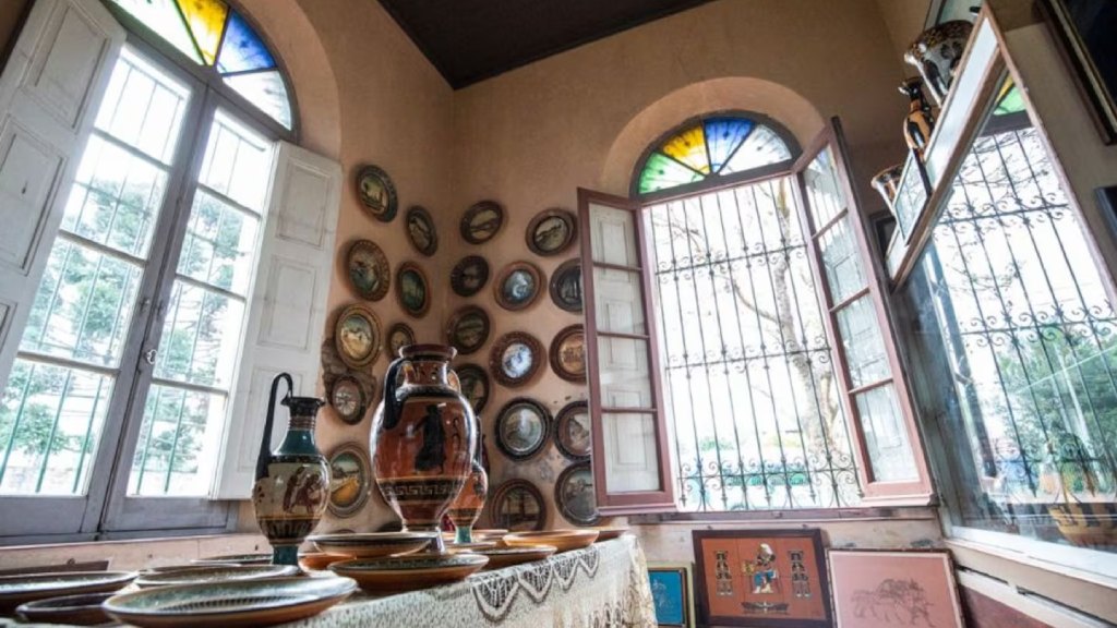 Así es Castelforte, el palacio oculto en el corazón de Adrogué