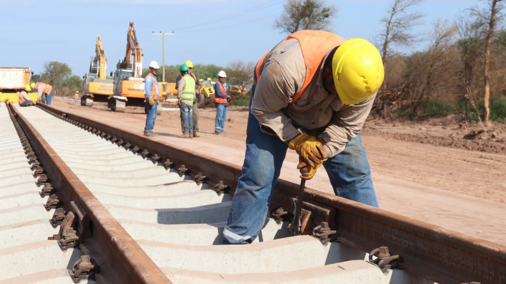 42.000 durmientes de hormigón pretensado se sumarán al Tren Sarmiento.