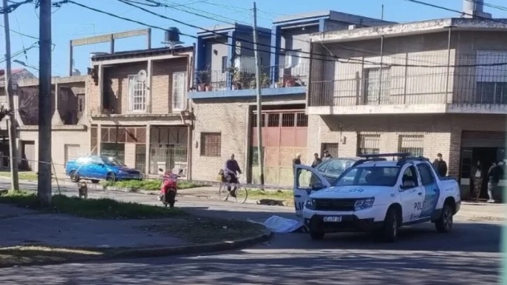 Un chofer de la línea 271 de colectivos quedó detenido acusado de arrollar a un ladrón que lo había asaltado en Villa Fiorito.
