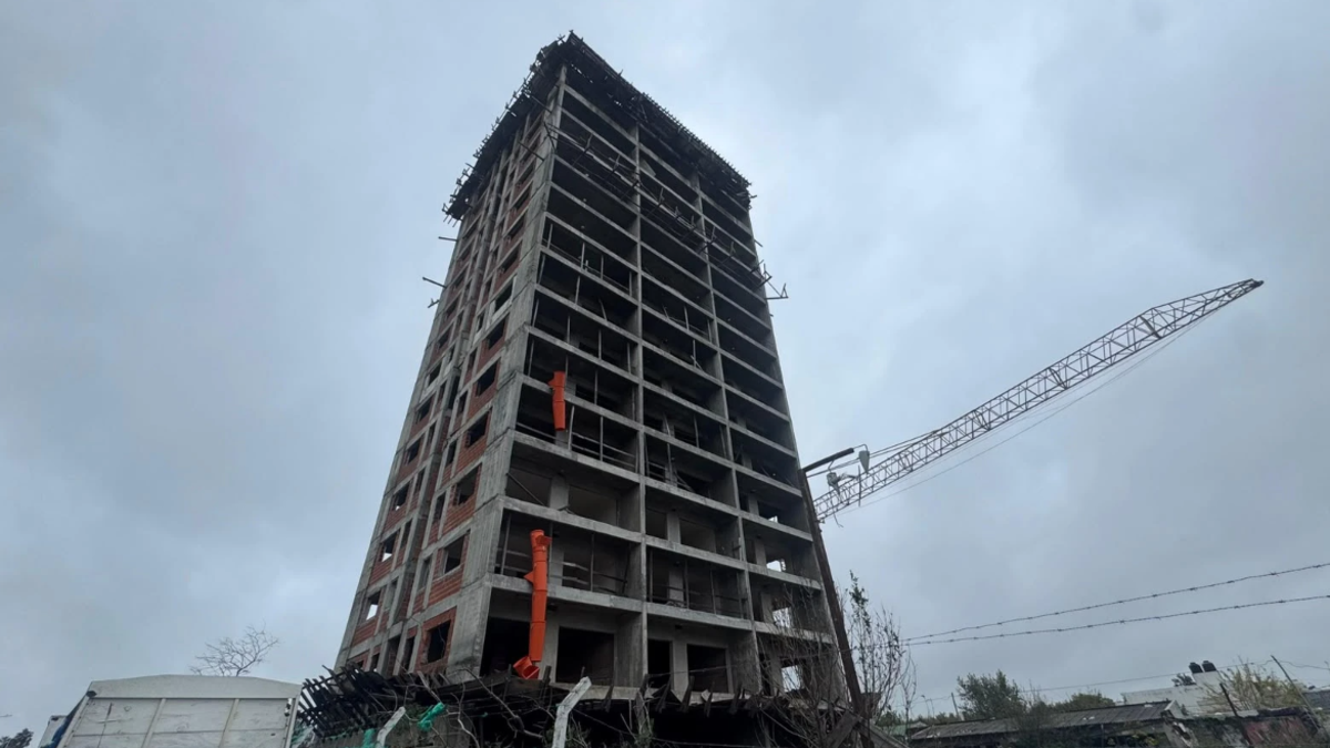 Belén de Escobar, demolición, edificio “Floreal del Sol”