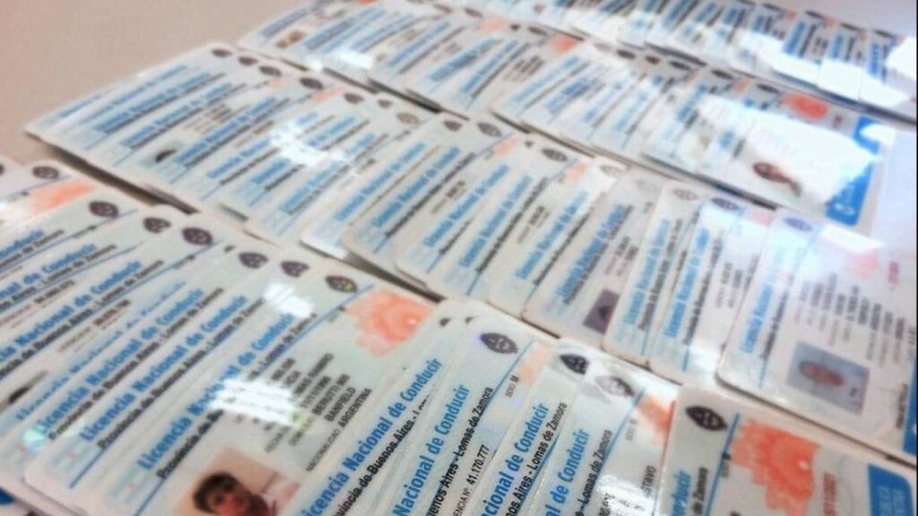 licencias de conducir, narcos, ladrones, municipios