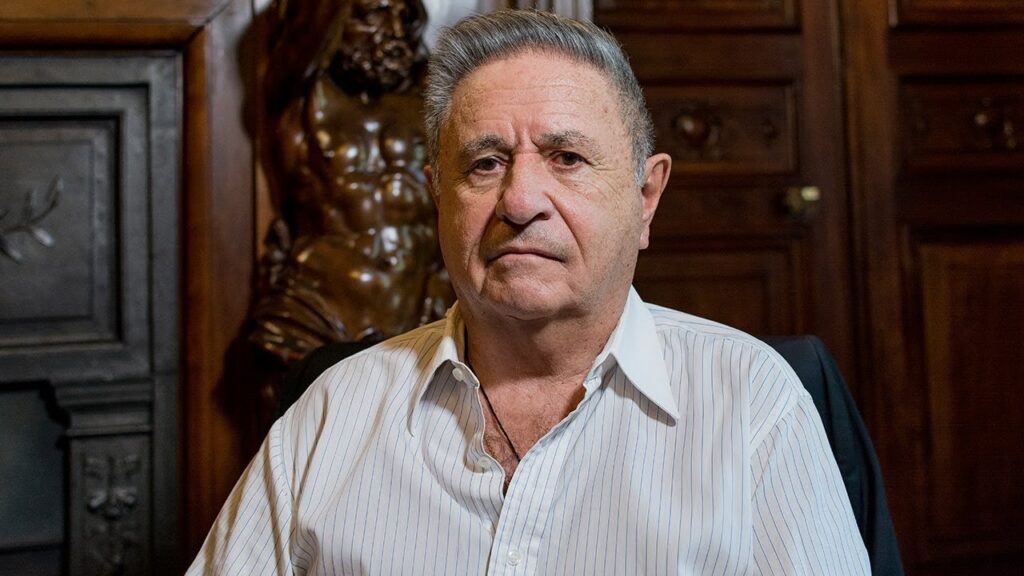 Los custodios de Eduardo Duhalde se tirotearon con ladrones.