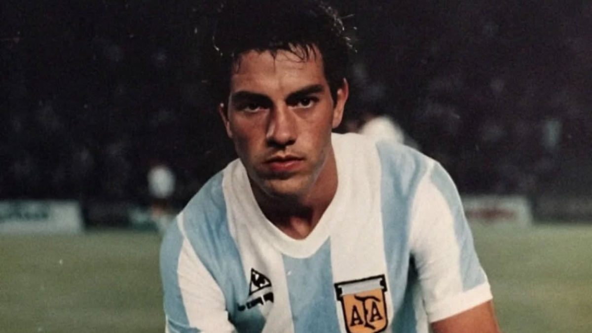 Patricio Hernández, Selección Argentina