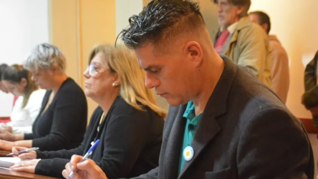 El concejal Javier Tarragona asumió su banca en General Rodríguez en 2023.