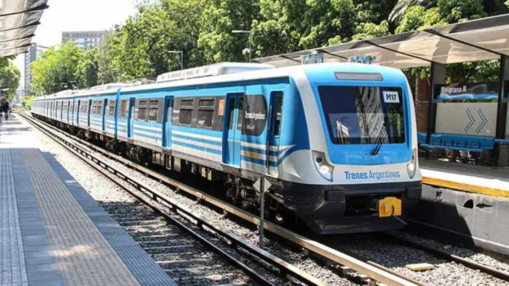 El "Tren de la Alegría": la propuesta se pospuso y generó polémica.