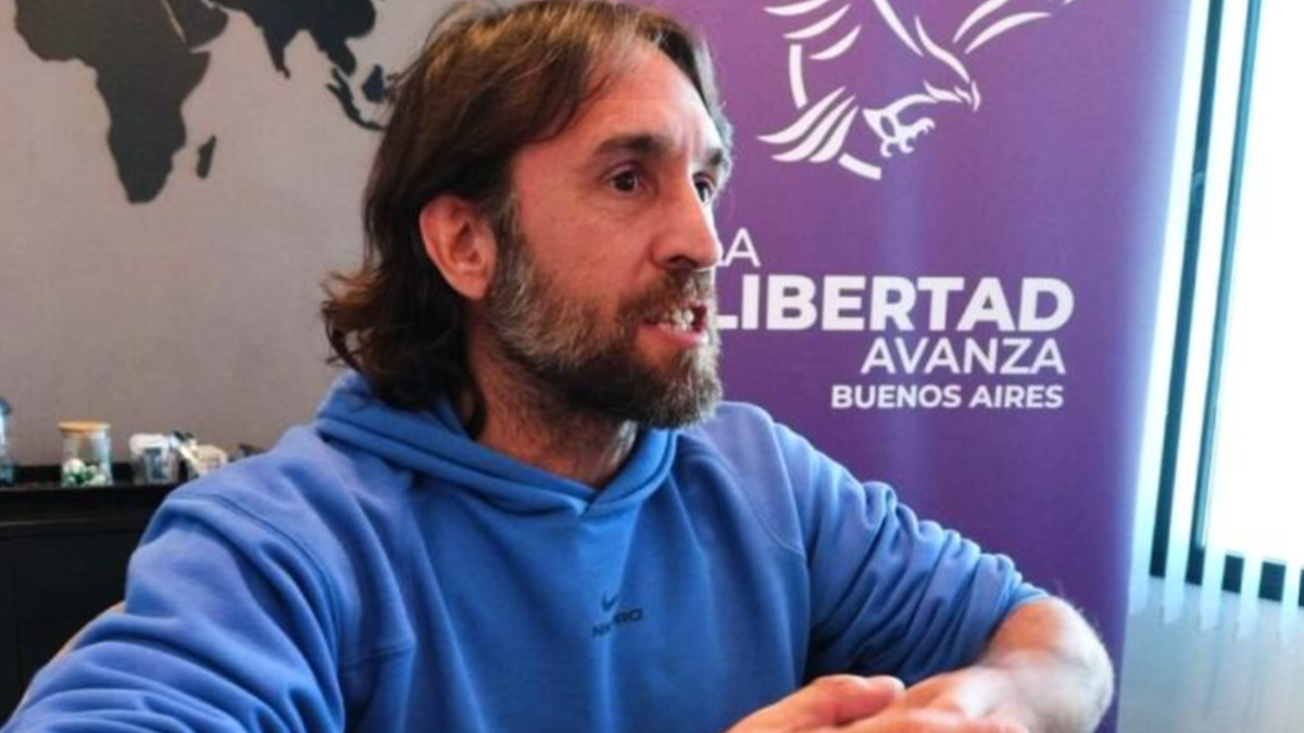River, La Libertad Avanza, Oscar Ahumada