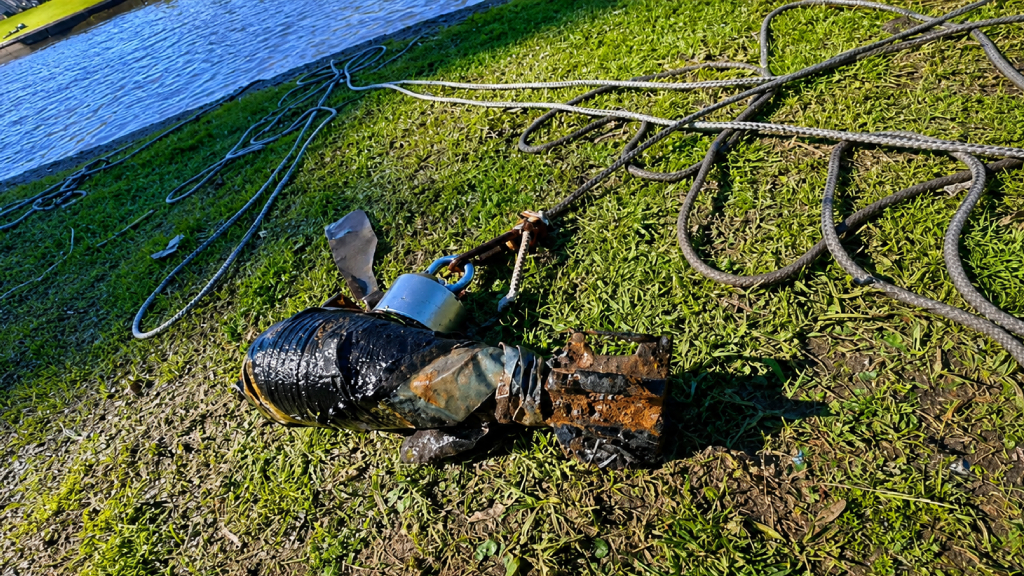 Encontraron una bomba de 1946 en el Río Tigre y creen que es de la segunda guerra mundial.