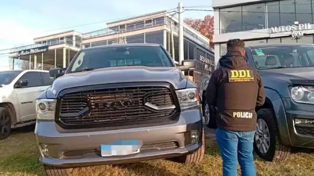 En la concsionaria de Pilar estafaron a 47 clientes y secuestraron 19 autos valuados en USD 1,3 millones.
