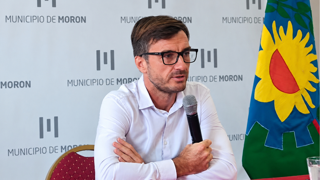 Los hijos del intendente de Morón, Lucas Ghi, asisten al colegio Emaús de El Palomar.