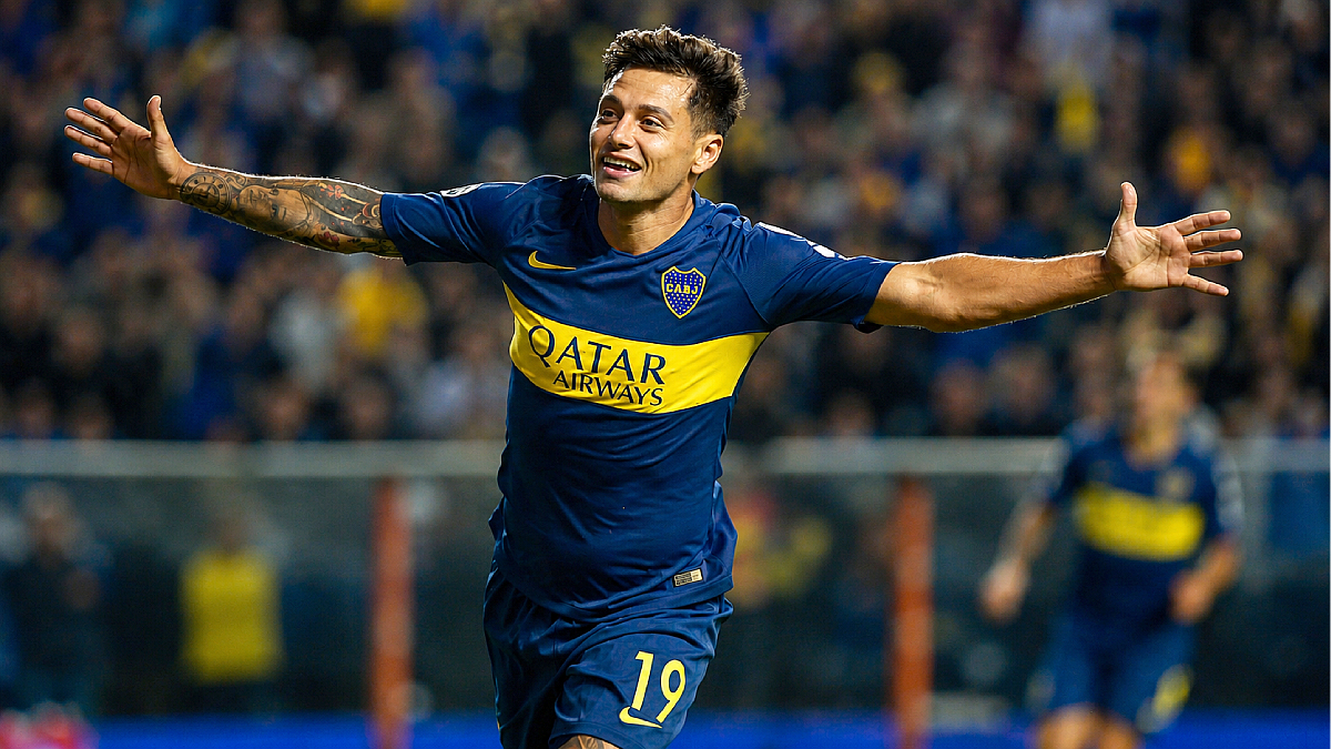Mauro Zárate, durante su etapa en Boca Juniors.