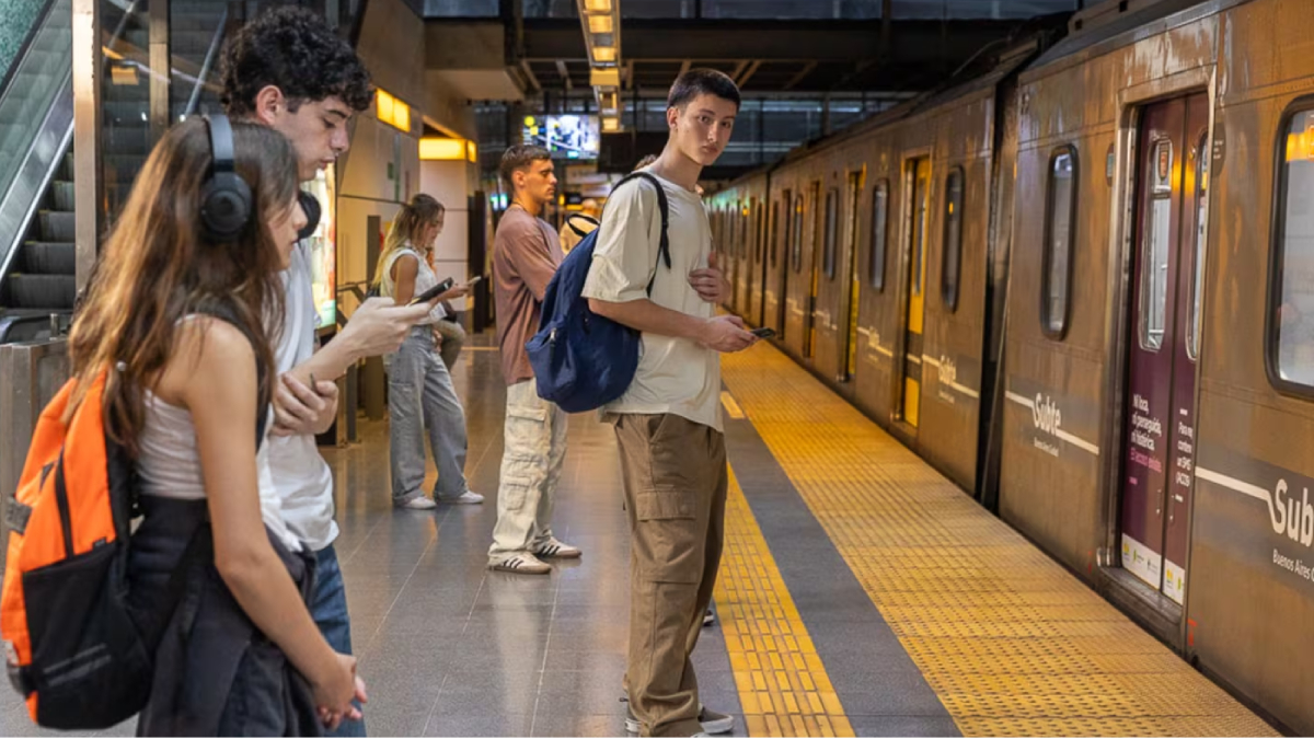 El subte aumenta un 3.6% en octubre.