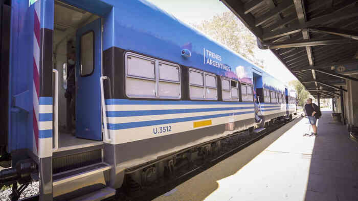 Tren Mitre, Escobar, Villa Ballester