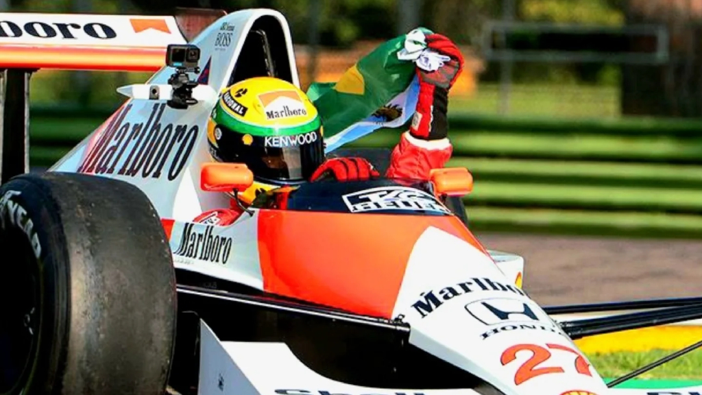 Tulio Crespi diseñó los autos de F1 que pueden verse en la serie de Senna.