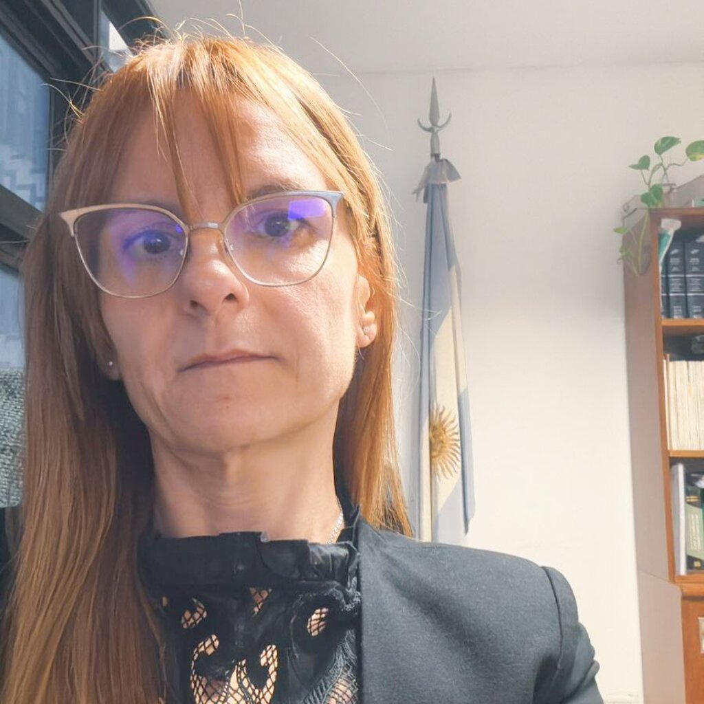 María Laura Lucchini Minuzzi, jueza, Morón, padres separados